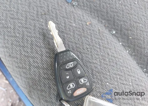 2007 Chrysler Town & Country Touring z USA, uszkodzony, nr VIN 2A4GP54L07R288933